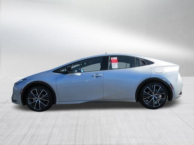 2024 Toyota Prius 