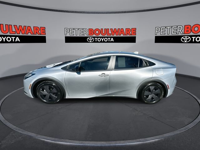 2024 Toyota Prius LE