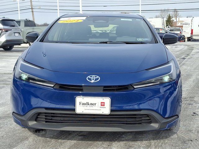 2024 Toyota Prius LE