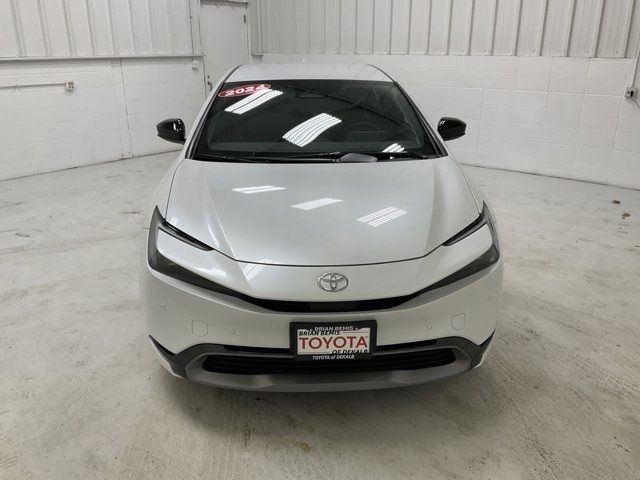 2024 Toyota Prius XLE