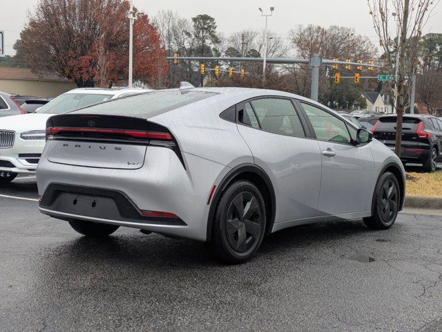 2024 Toyota Prius LE