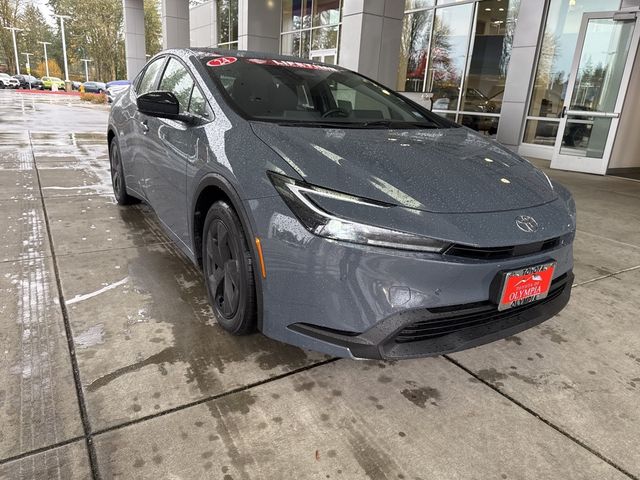 2024 Toyota Prius LE