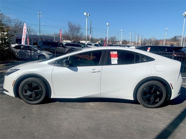 2024 Toyota Prius LE