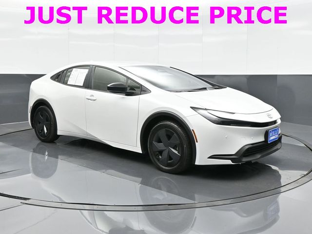 2024 Toyota Prius LE