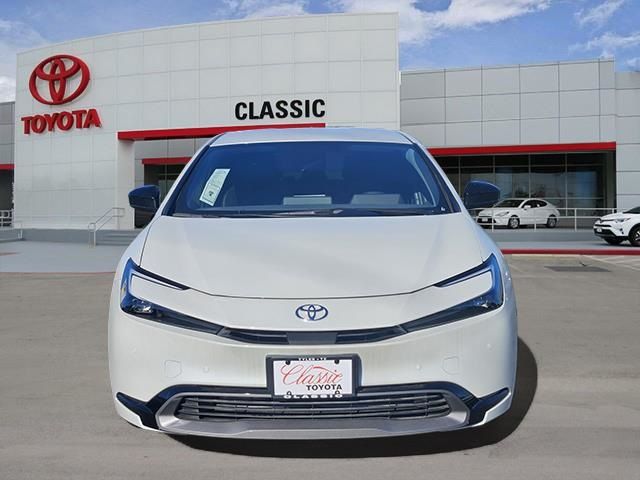 2024 Toyota Prius LE