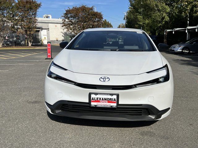 2024 Toyota Prius LE