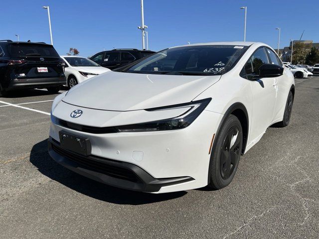 2024 Toyota Prius LE