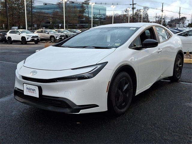 2024 Toyota Prius LE