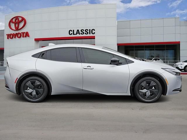 2024 Toyota Prius LE