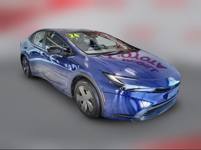 2024 Toyota Prius LE