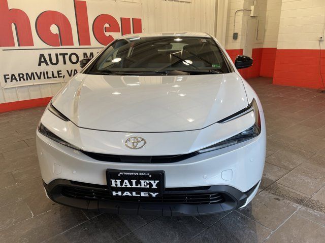 2024 Toyota Prius LE