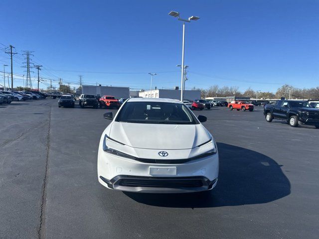 2024 Toyota Prius XLE