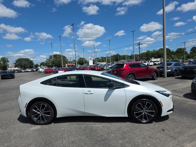 2024 Toyota Prius XLE