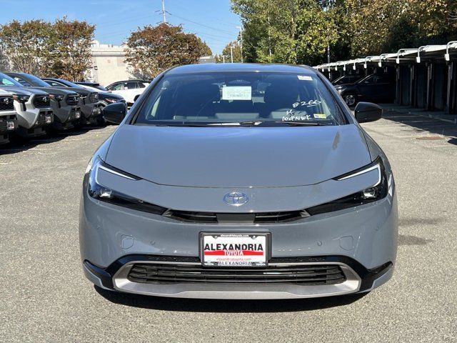 2024 Toyota Prius XLE