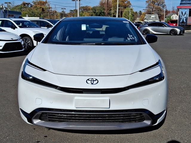 2024 Toyota Prius XLE