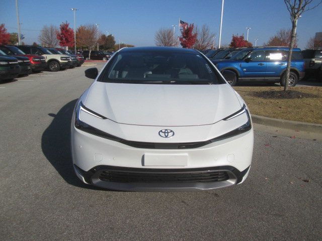 2024 Toyota Prius 