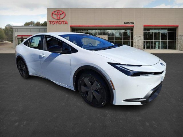 2024 Toyota Prius LE