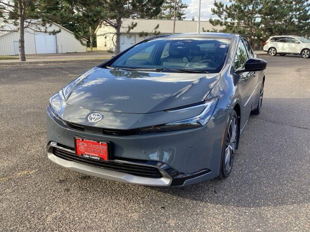 2024 Toyota Prius XLE