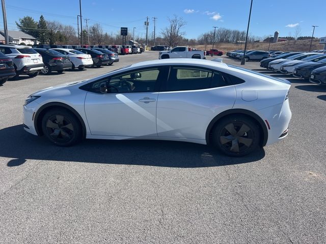 2024 Toyota Prius Prime SE