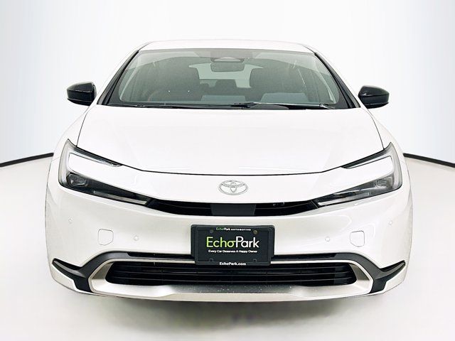 2024 Toyota Prius Prime SE