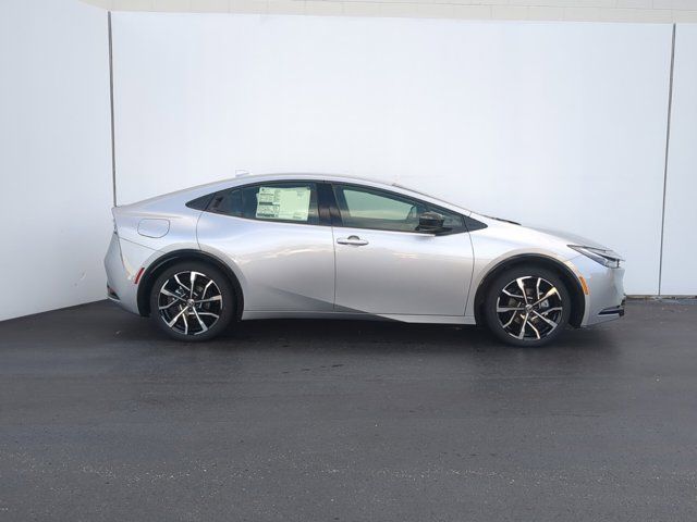 2024 Toyota Prius Prime SE