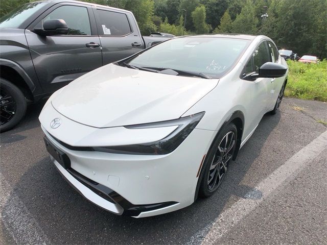 2024 Toyota Prius Prime SE