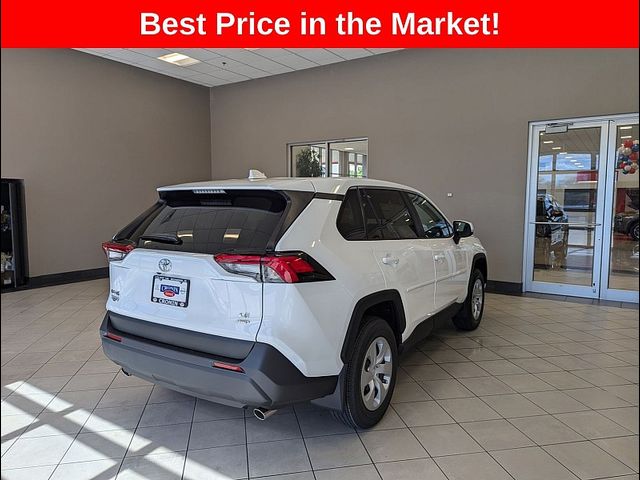 2024 Toyota RAV4 LE