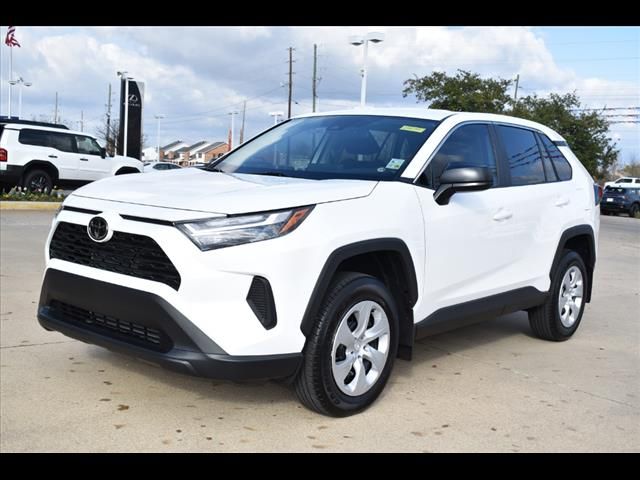 2024 Toyota RAV4 LE