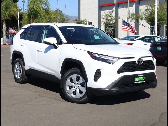 2024 Toyota RAV4 LE