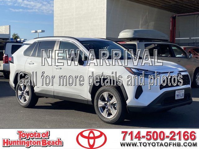 2024 Toyota RAV4 Hybrid LE