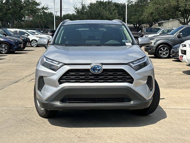 2024 Toyota RAV4 Hybrid XLE