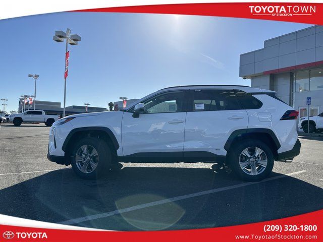 2024 Toyota RAV4 Hybrid LE