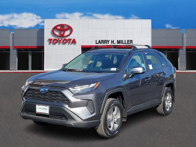 2024 Toyota RAV4 Hybrid LE