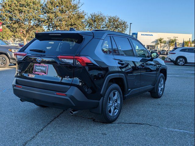 2024 Toyota RAV4 Hybrid LE