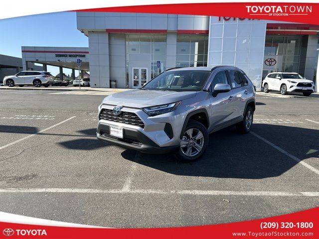 2024 Toyota RAV4 Hybrid LE