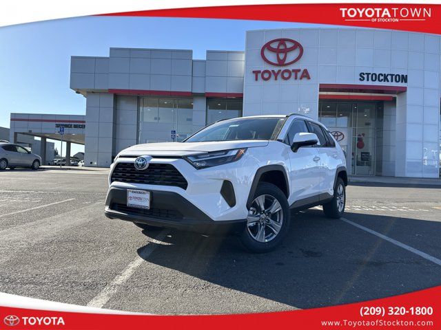 2024 Toyota RAV4 Hybrid LE