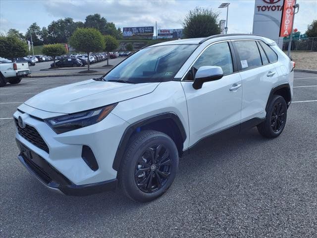 2024 Toyota RAV4 Hybrid SE