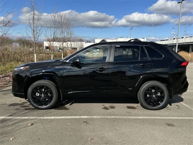 2024 Toyota RAV4 Hybrid SE