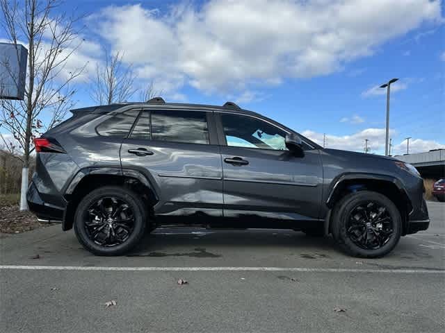 2024 Toyota RAV4 Hybrid SE