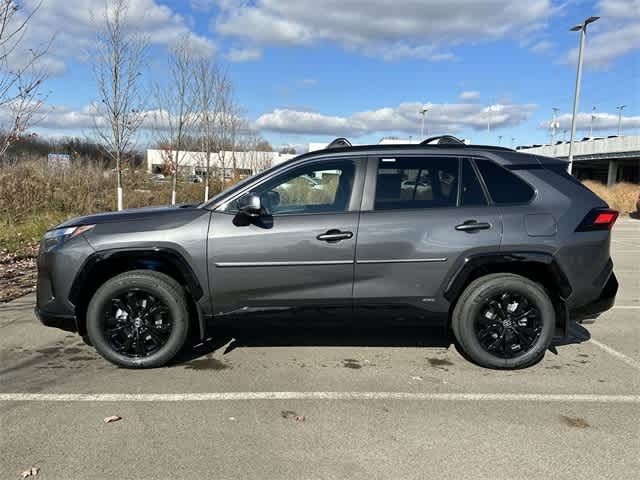 2024 Toyota RAV4 Hybrid SE