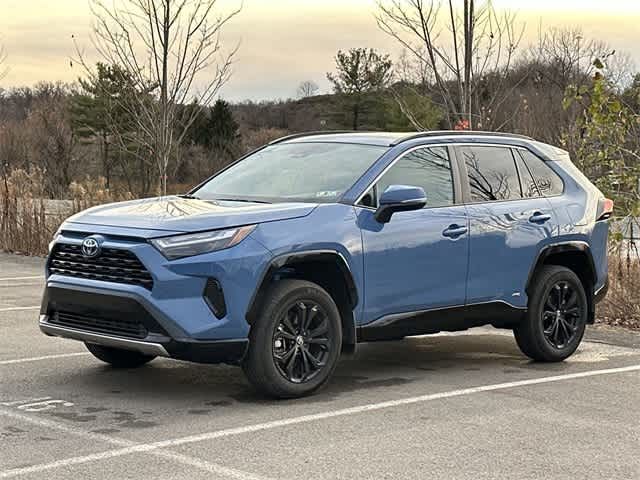 2024 Toyota RAV4 Hybrid SE