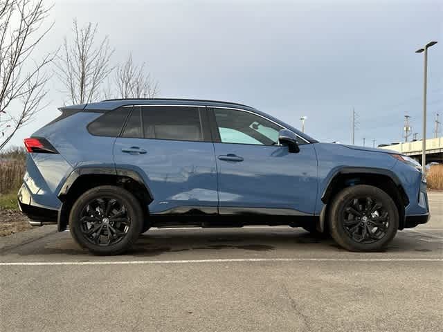 2024 Toyota RAV4 Hybrid SE