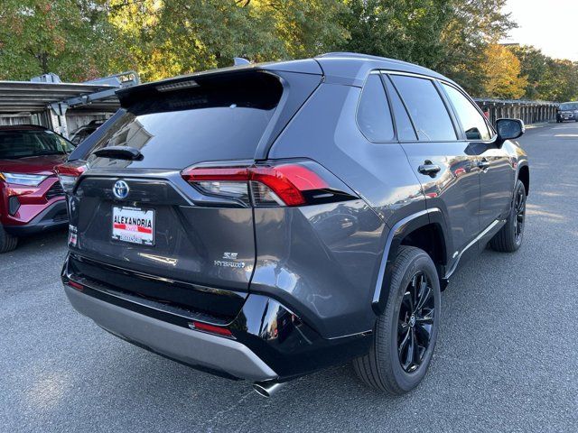 2024 Toyota RAV4 Hybrid SE