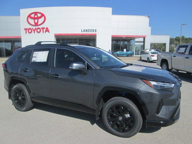 2024 Toyota RAV4 Hybrid SE