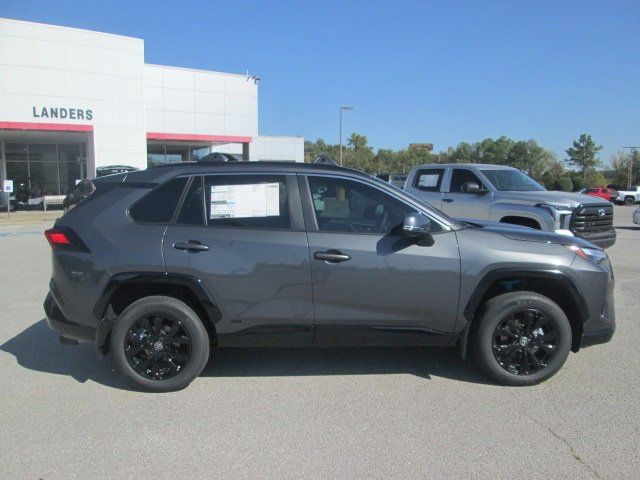 2024 Toyota RAV4 Hybrid SE