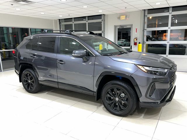 2024 Toyota RAV4 Hybrid SE