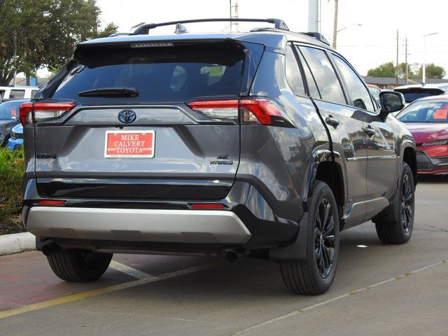 2024 Toyota RAV4 Hybrid SE