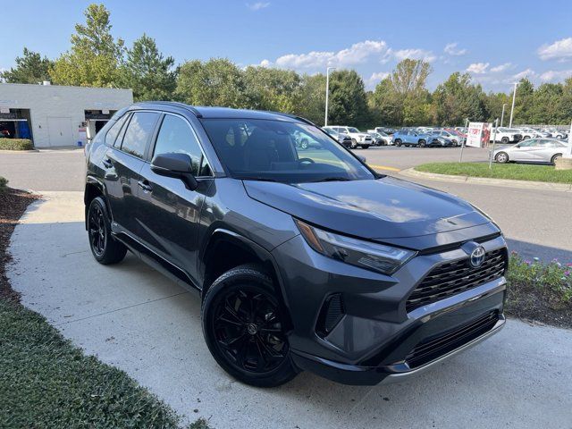 2024 Toyota RAV4 Hybrid SE