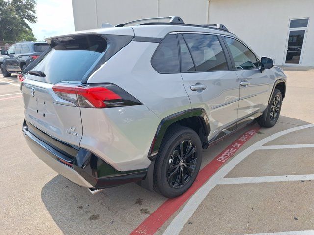 2024 Toyota RAV4 Hybrid SE