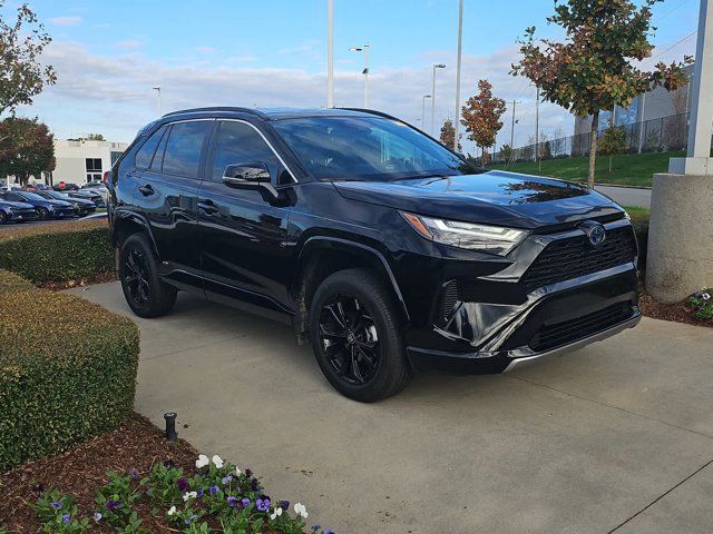 2024 Toyota RAV4 Hybrid SE